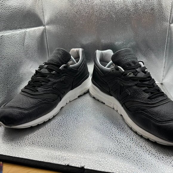Size 10.5 New Balance 997 Leather Bison Capsule Black Mens Lace Up Shoes M997BSO main image 5